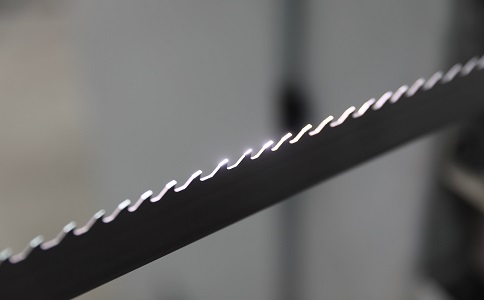 宣城双金属带锯条产生切削噪音的原因具体有哪些？